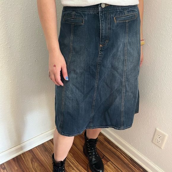 size 10 y2k i.e. jean skirt - Picture 1 of 3